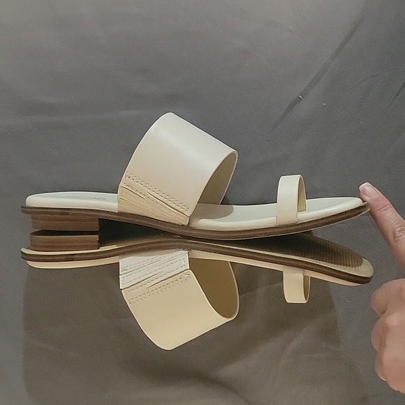 White michael kors sandals - Picture 3 of 7